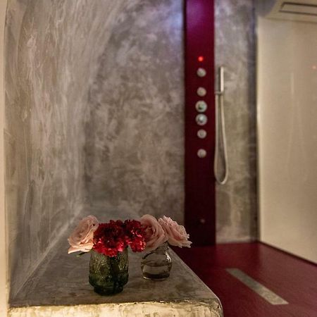 Room2 Frascati Luaran gambar