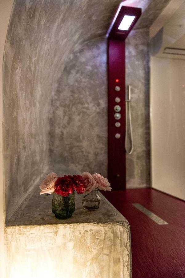 Room2 Frascati Luaran gambar