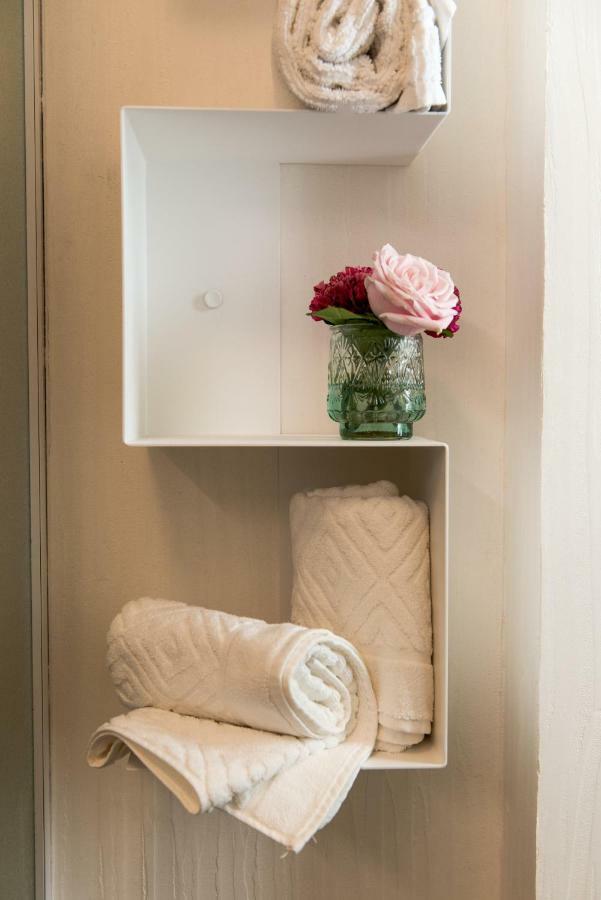 Room2 Frascati Luaran gambar