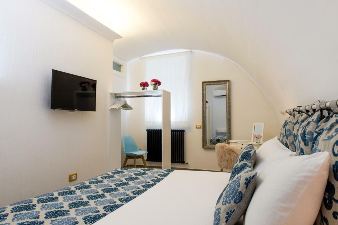 Room2 Frascati Luaran gambar